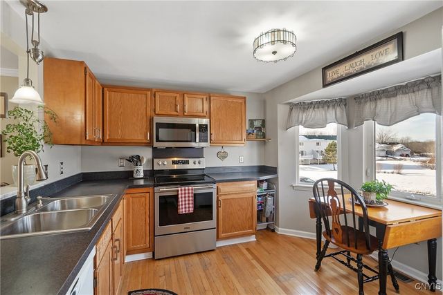 8205 Boatwatch Drive, Clay, NY 13027