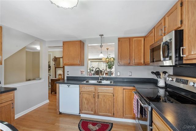 8205 Boatwatch Drive, Clay, NY 13027