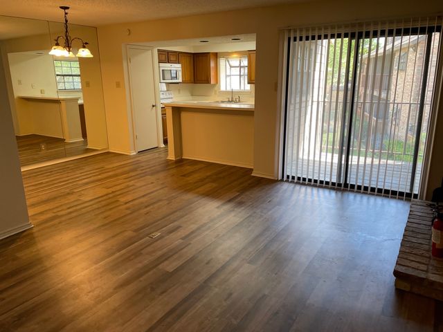 15221 Berry Trail 106, Dallas, TX 75248