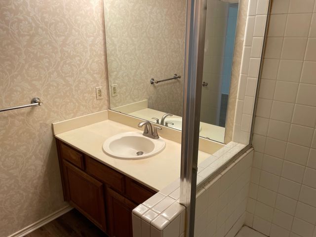 15221 Berry Trail 106, Dallas, TX 75248
