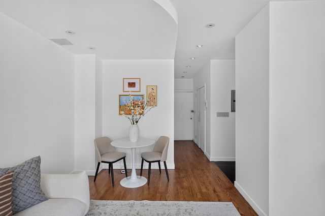 155 E 34th St Apt 20K, New York City, NY 10016