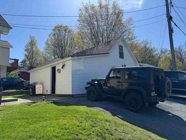 1083 Main Street, Bennington, VT 05201