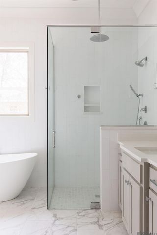 1126 Ivy Ct, Denham Springs, LA 70726