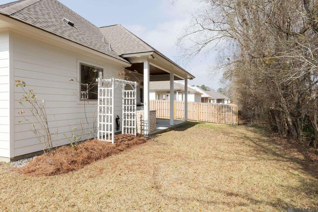 1126 Ivy Ct, Denham Springs, LA 70726
