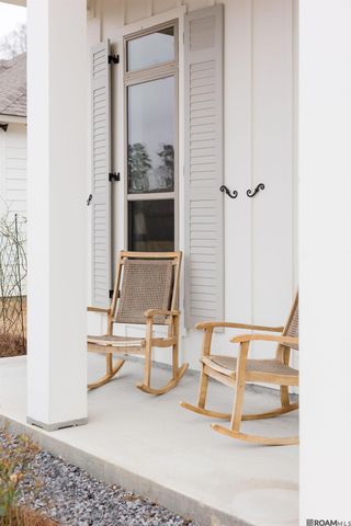 1126 Ivy Ct, Denham Springs, LA 70726