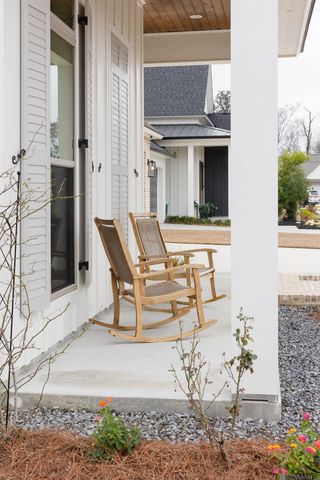 1126 Ivy Ct, Denham Springs, LA 70726