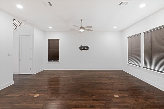 1241 Summerbrooke CIR, Leander, TX 78641