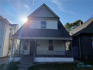 1131 Montrose Avenue, Toledo, OH 43607