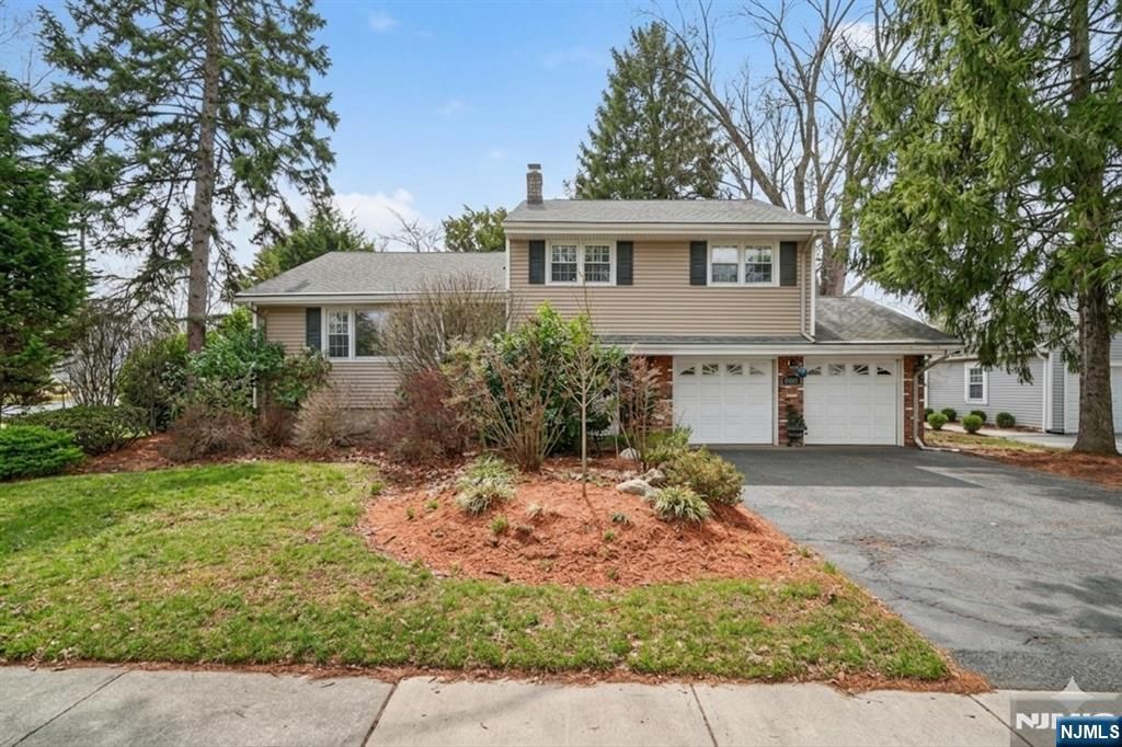 357 Oradell Avenue, Oradell, NJ 07649
