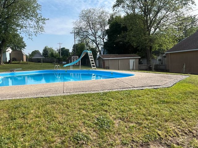 261 W Main Street, Hart, MI 49420