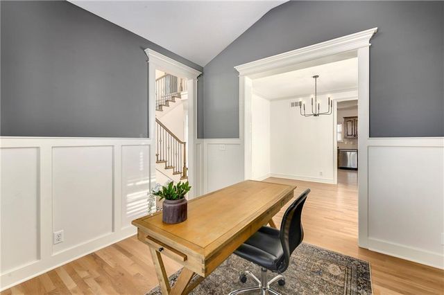 929 SW 33rd Street, Lee's Summit, MO 64082