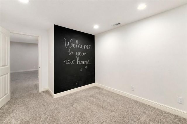 929 SW 33rd Street, Lee's Summit, MO 64082