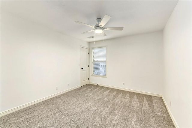 929 SW 33rd Street, Lee's Summit, MO 64082