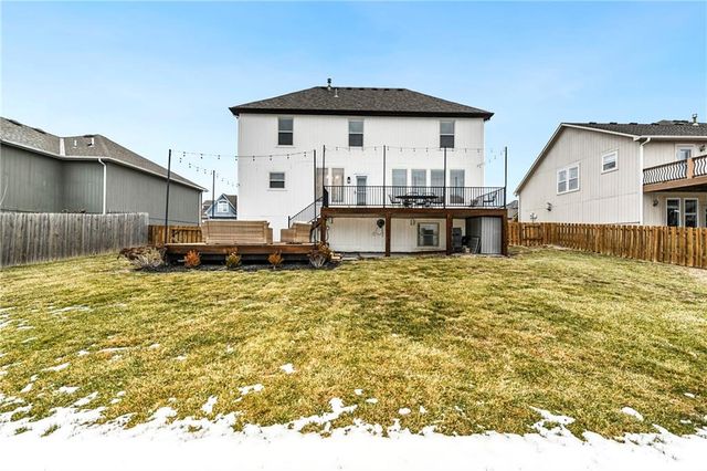 929 SW 33rd Street, Lee's Summit, MO 64082