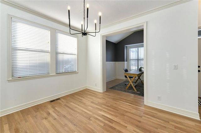 929 SW 33rd Street, Lee's Summit, MO 64082