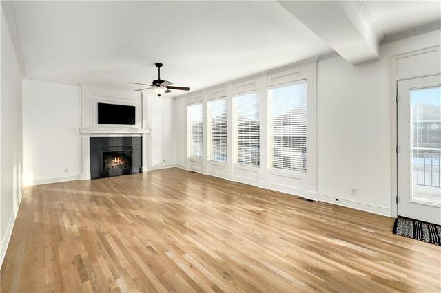 929 SW 33rd Street, Lee's Summit, MO 64082