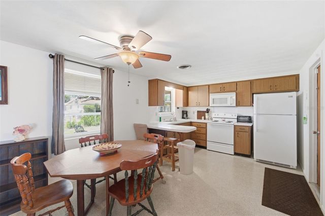 3904 REDWOOD DRIVE, Holiday, FL 34691