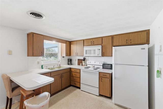 3904 REDWOOD DRIVE, Holiday, FL 34691