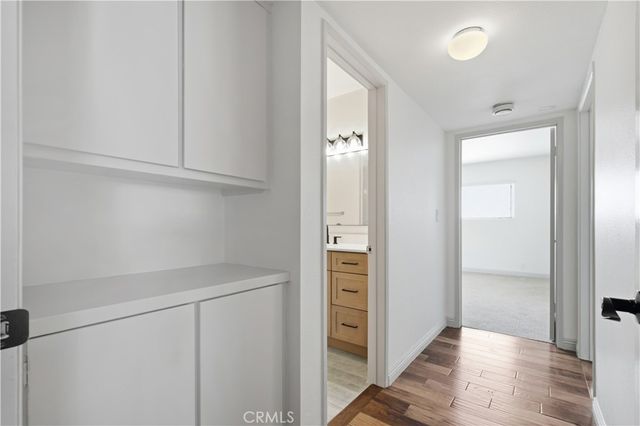 853 S Le Doux, Los Angeles, CA 90035