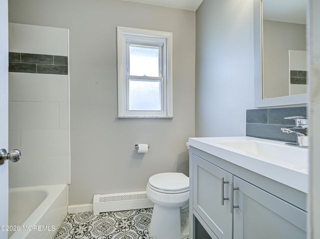 59 Guadeloupe Drive, Toms River, NJ 08757