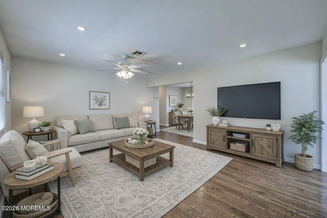 59 Guadeloupe Drive, Toms River, NJ 08757