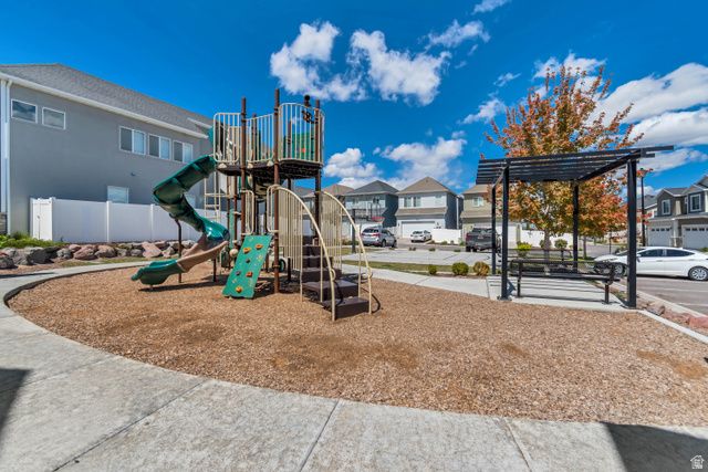 4428 W GLENDON DR, Lehi, UT 84048