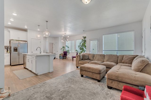 4428 W GLENDON DR, Lehi, UT 84048