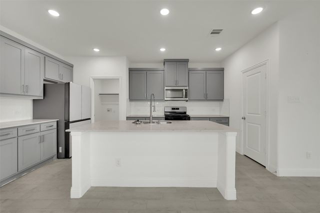 2901 Isla Terrace, Princeton, TX 75407