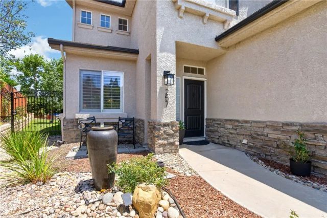 257 Windrose Court, Newbury Park, CA 91320