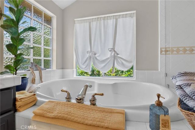 257 Windrose Court, Newbury Park, CA 91320