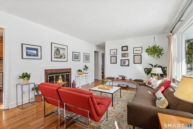 6 Acorn Lane, Norwalk, CT 06854