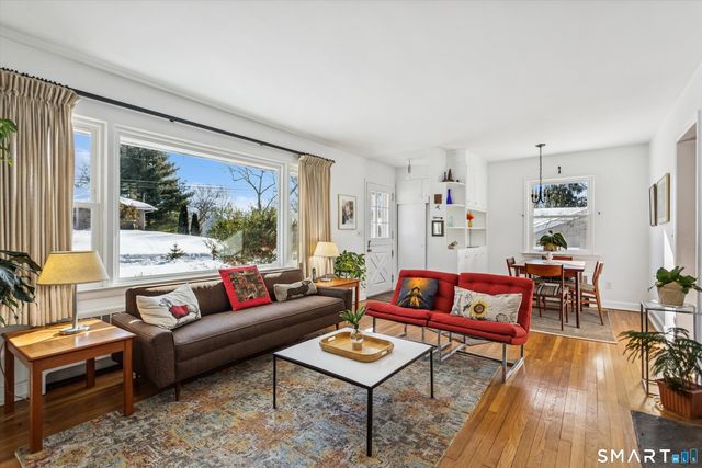 6 Acorn Lane, Norwalk, CT 06854