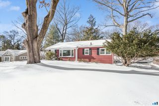 6 Acorn Lane, Norwalk, CT 06854