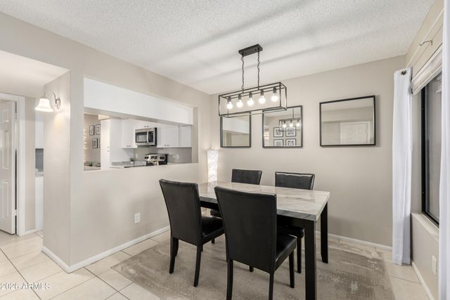 1718 S LONGMORE Street 34, Mesa, AZ 85202