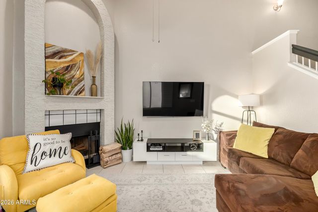 1718 S LONGMORE Street 34, Mesa, AZ 85202