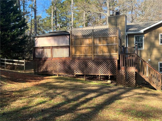 313 Chattahoochee Way, Woodstock, GA 30188