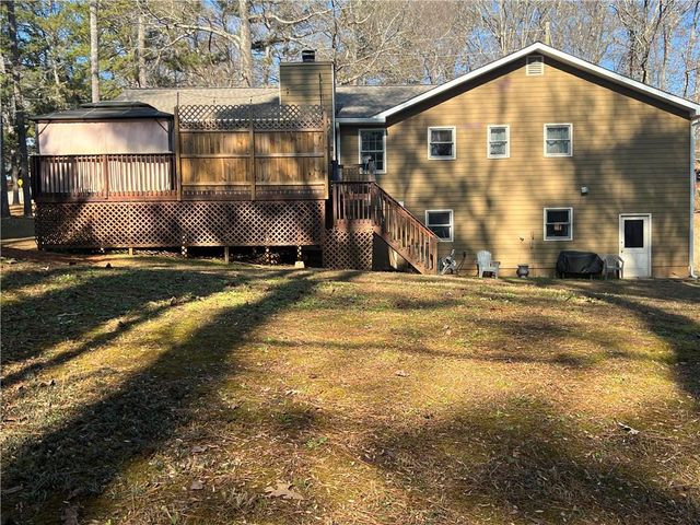 313 Chattahoochee Way, Woodstock, GA 30188