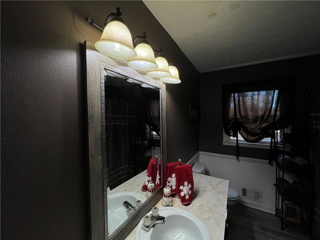 313 Chattahoochee Way, Woodstock, GA 30188