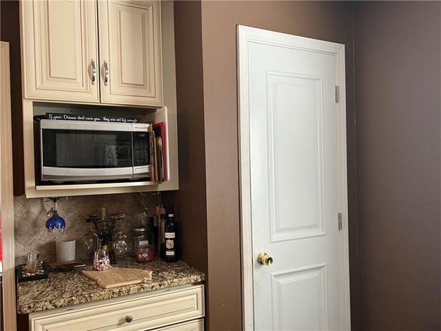 313 Chattahoochee Way, Woodstock, GA 30188