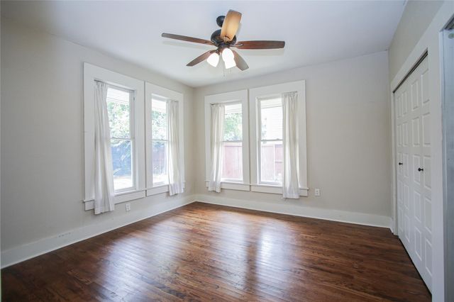 1951 College Avenue, Fort Worth, TX 76110