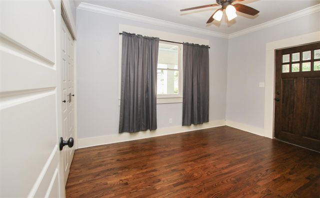 1951 College Avenue, Fort Worth, TX 76110