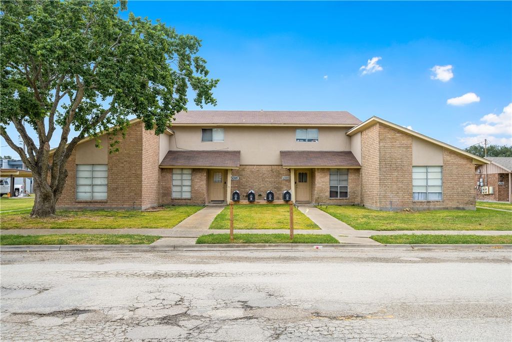 4209 Acushnet Dr A,B,C,D, Corpus Christi, TX 78413