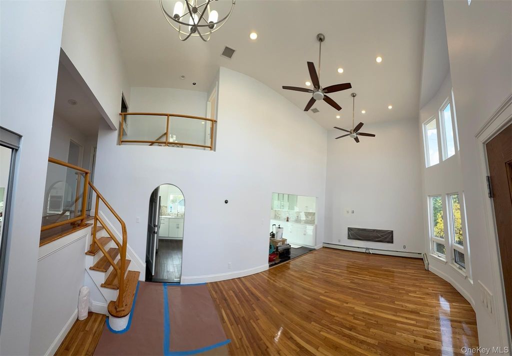 186 E Pennywood Avenue, Roosevelt, NY 11575 — photo 4
