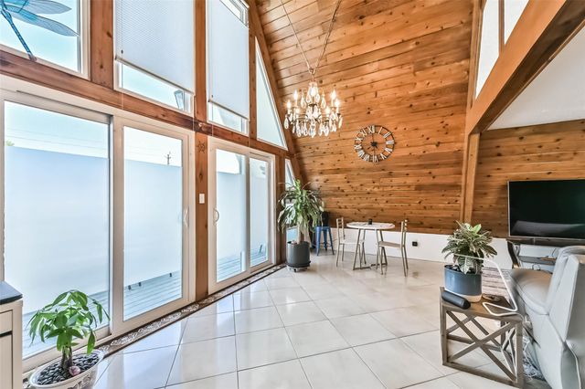 2009 Todville Road, Seabrook, TX 77586