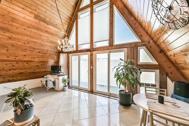 2009 Todville Road, Seabrook, TX 77586