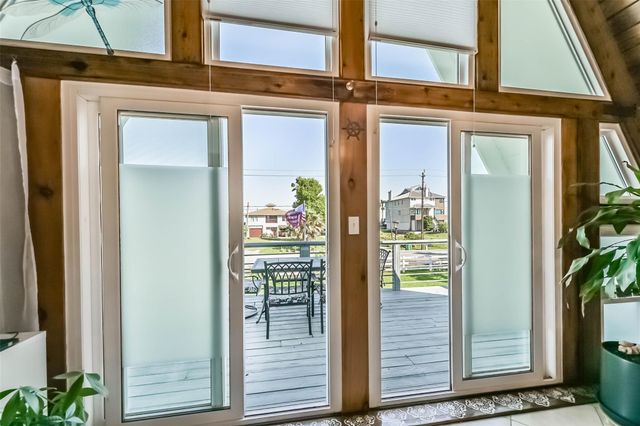 2009 Todville Road, Seabrook, TX 77586