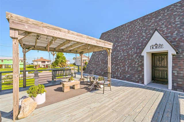 2009 Todville Road, Seabrook, TX 77586