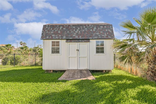 2009 Todville Road, Seabrook, TX 77586