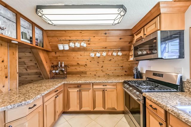 2009 Todville Road, Seabrook, TX 77586