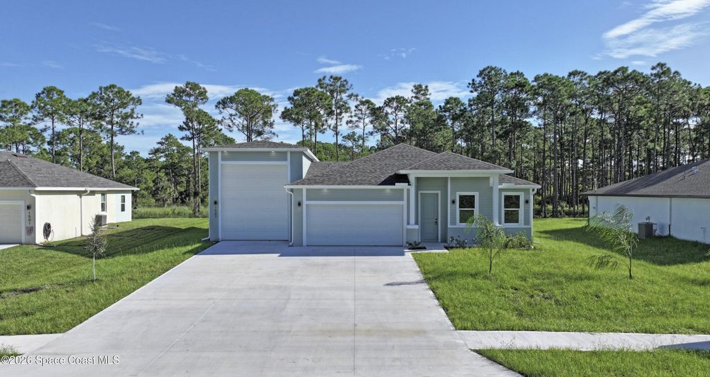 2065 Tahoe Avenue SE, Palm Bay, FL 32909
